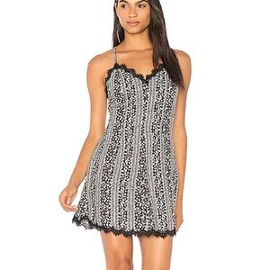 Alice + Olivia Alves Lace-Trim Printed Mini Dress Black White Floral Boho Chic 6